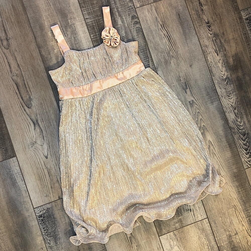 🌟🌟Gold Justice Dress🌟🌟